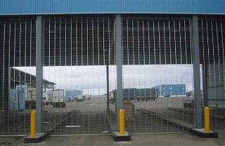 Промышленные откатные ворота консольного типа